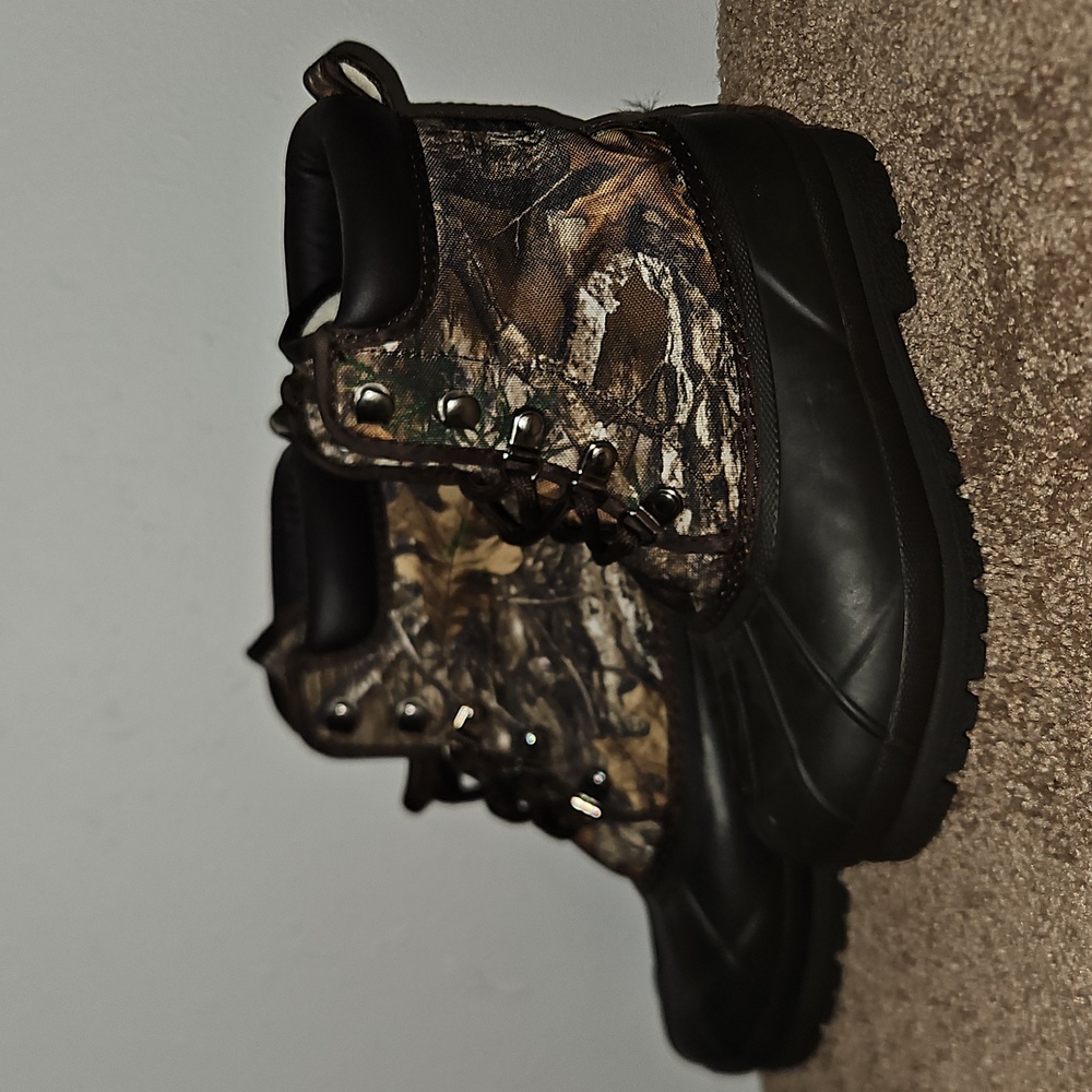 MAGELLAN Outdoor Youth Hunting Boots Sz 3 (Worn ONCE)